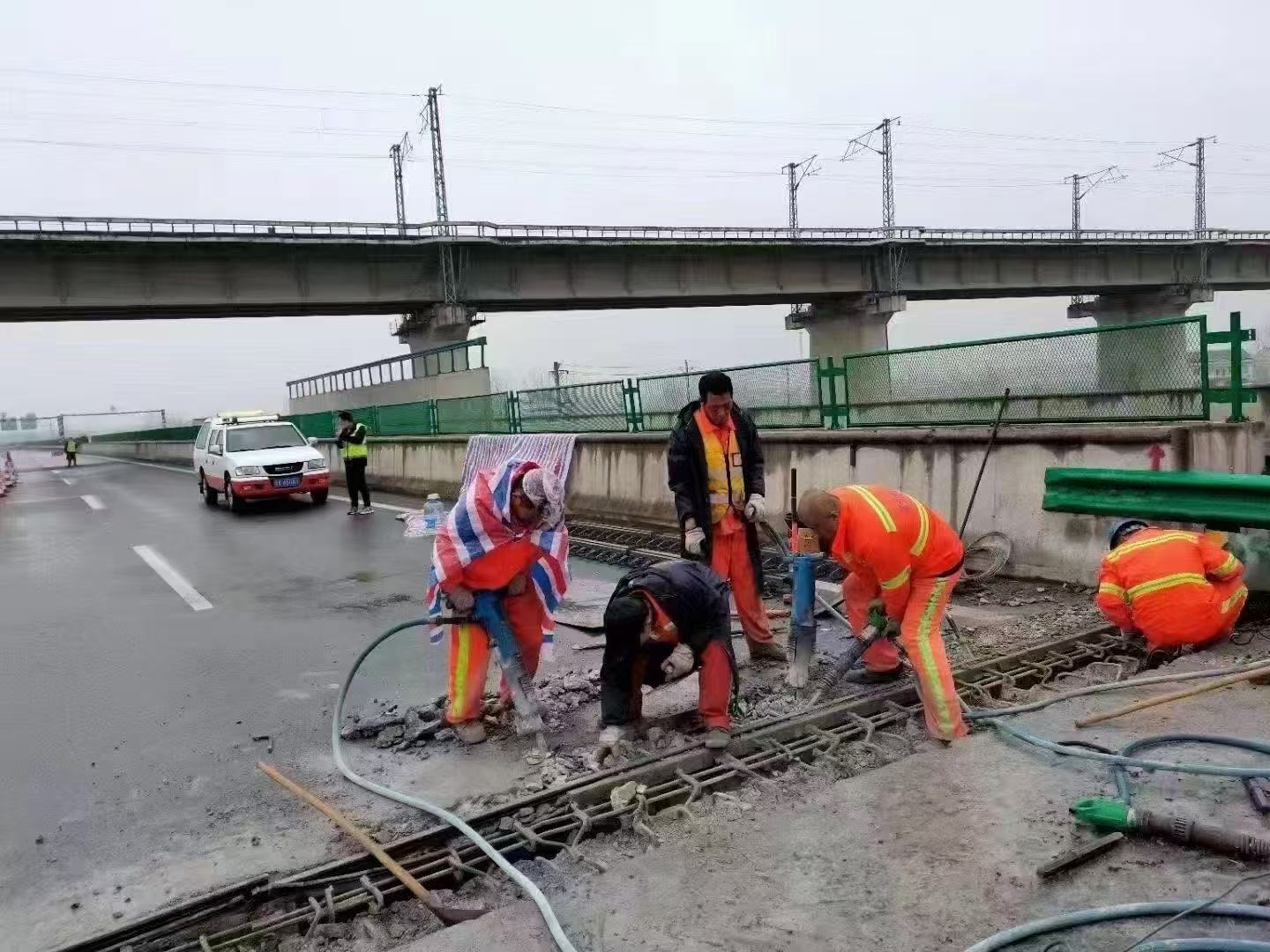 深圳桥梁伸缩缝抢修料